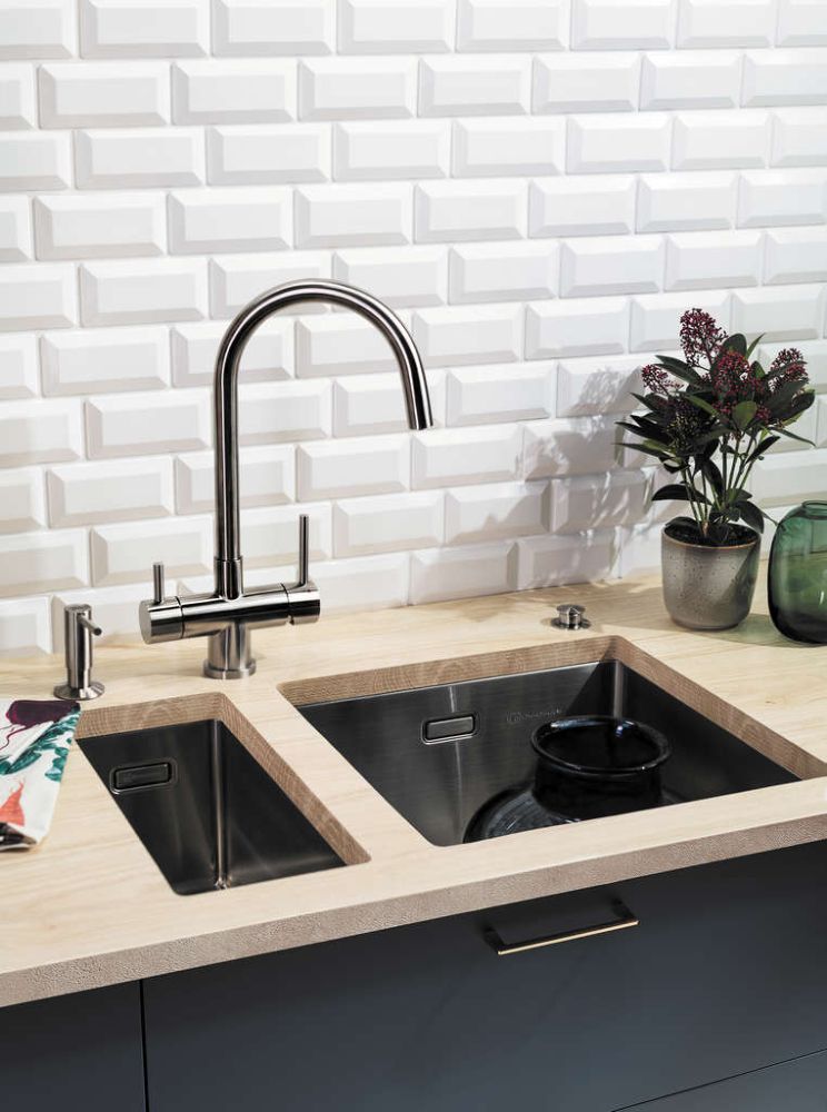 Смеситель для кухни OMOIKIRI Akita (4994086) - ракурс 2