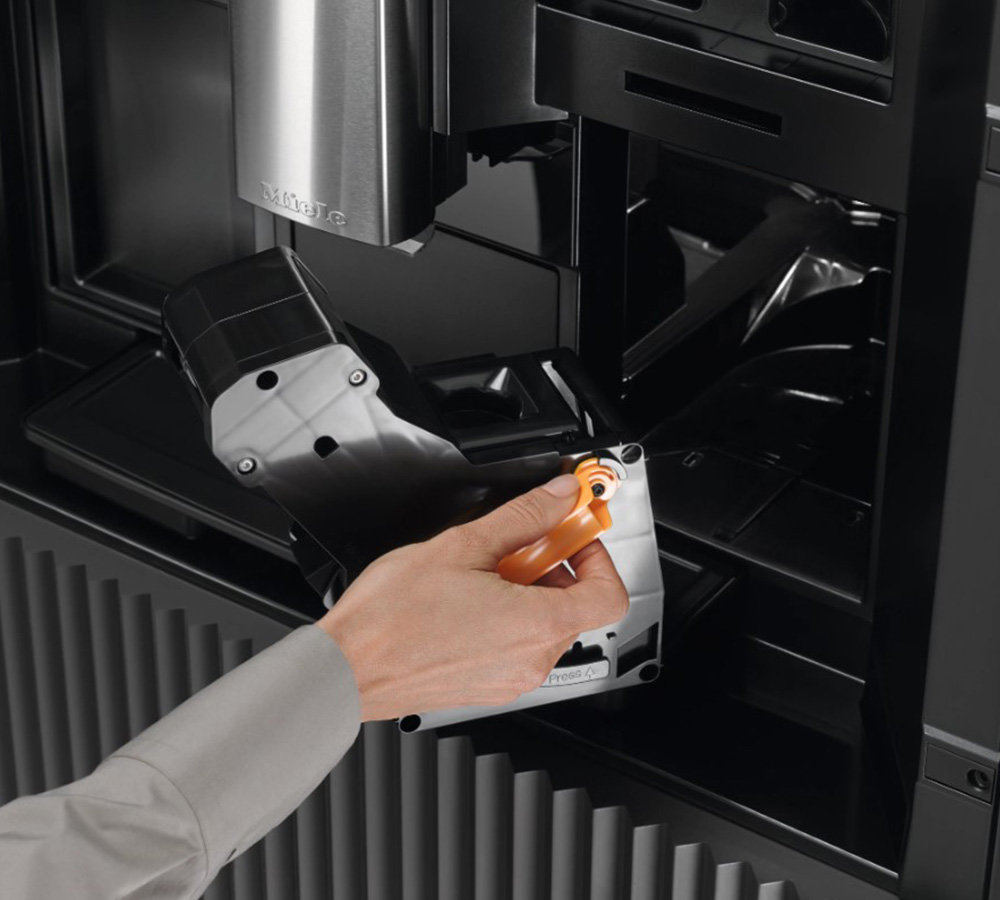 Встраиваемая кофемашина MIELE CVA 7440 OBSW - ракурс 4