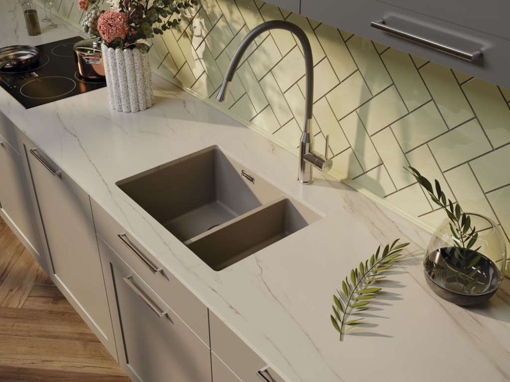 Смеситель для кухни OMOIKIRI Yatomi-BN-BL (4994247) - ракурс 3