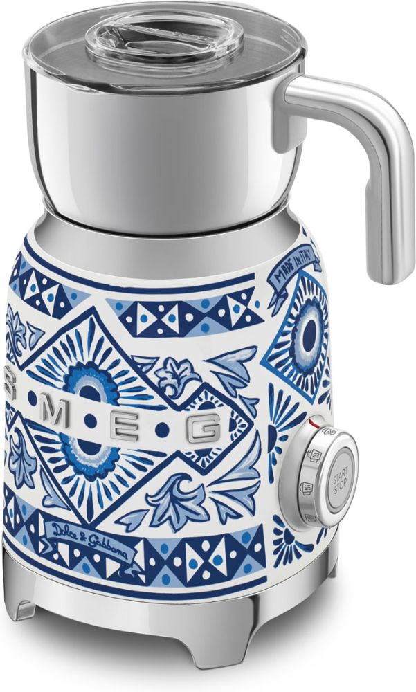 Вспениватель молока SMEG MFF 01DGBEU - ракурс 3