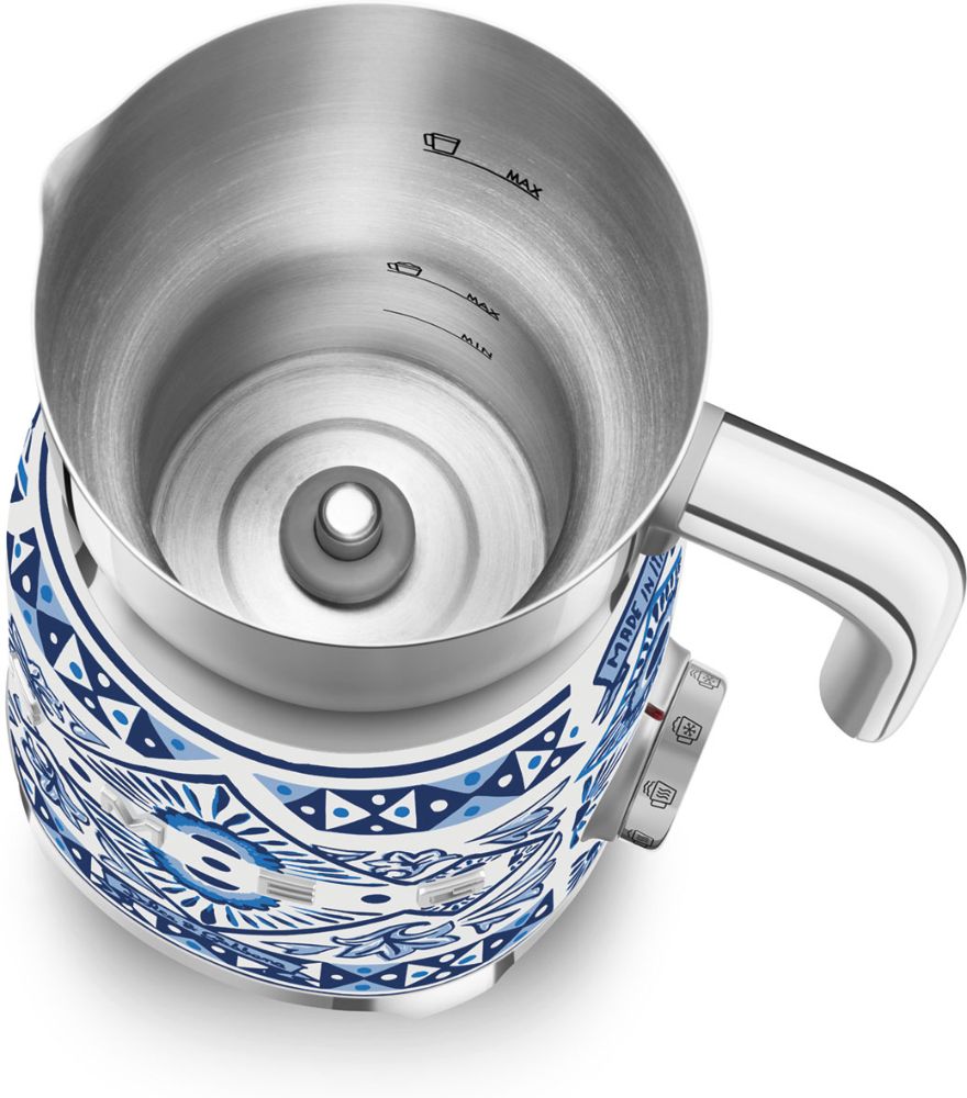 Вспениватель молока SMEG MFF 01DGBEU - ракурс 6