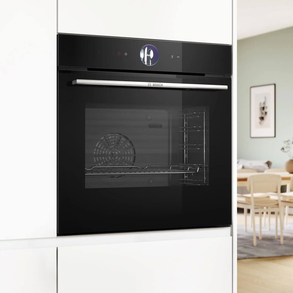 Электрический духовой шкаф BOSCH HBG 7363B1 - ракурс 4