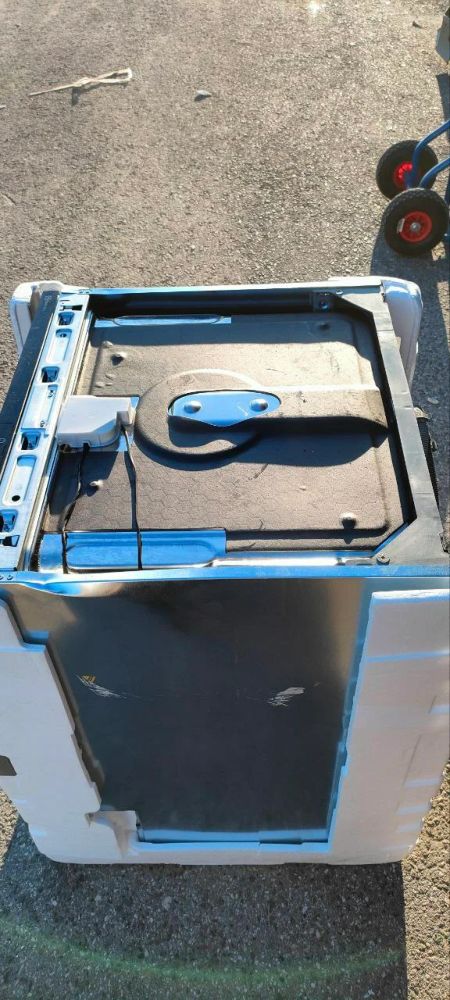 Посудомоечная машина полновстраиваемая 60 см ELECTROLUX EEA 17200L - ракурс 4