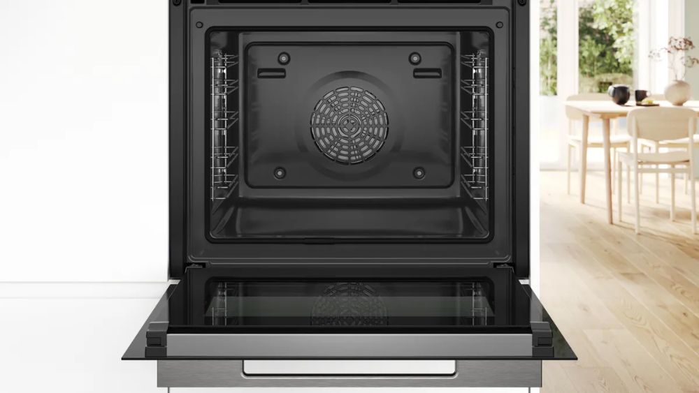 Электрический духовой шкаф BOSCH HBG 7764B1 - ракурс 3
