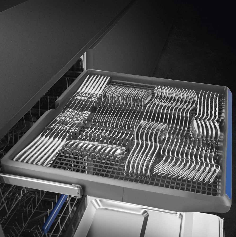 Встраиваемая посудомоечная машина SMEG STL 362DQ - ракурс 3