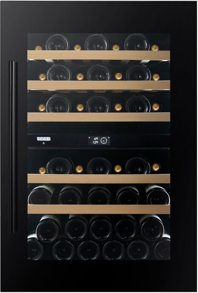 Встраиваемый винный шкаф DUNAVOX DVP-44.120DB — ракурс 1 из 7
