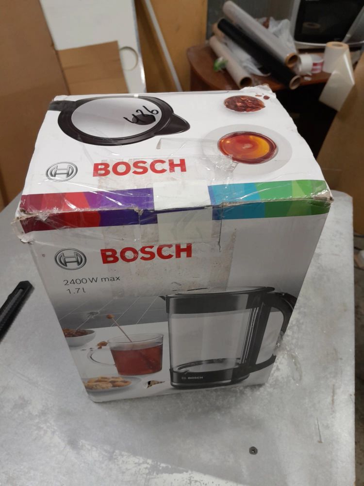 Электрический чайник BOSCH TWK 70B03 - ракурс 4
