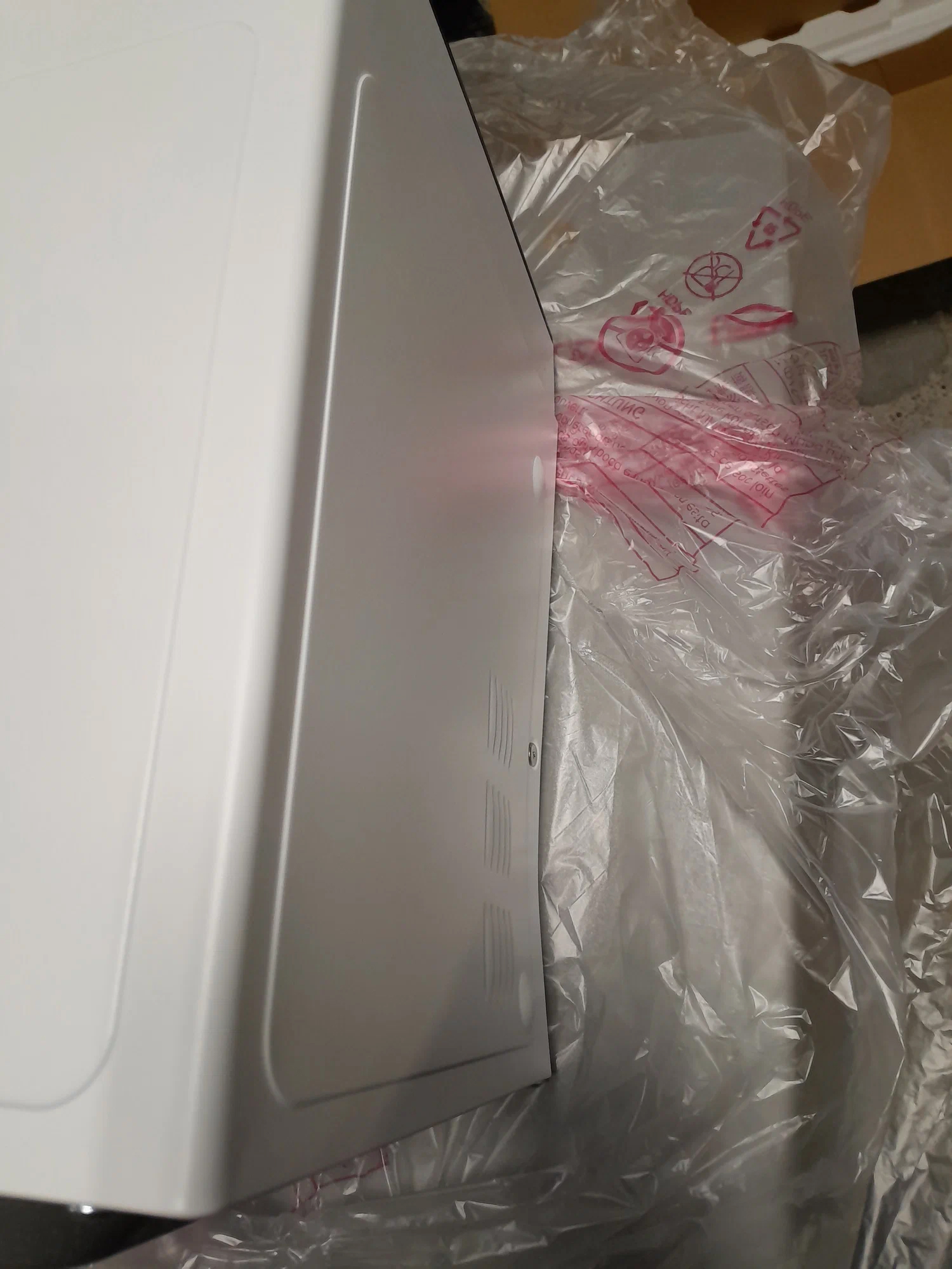 Микроволновая печь LG MW 25R35GISW - ракурс 3