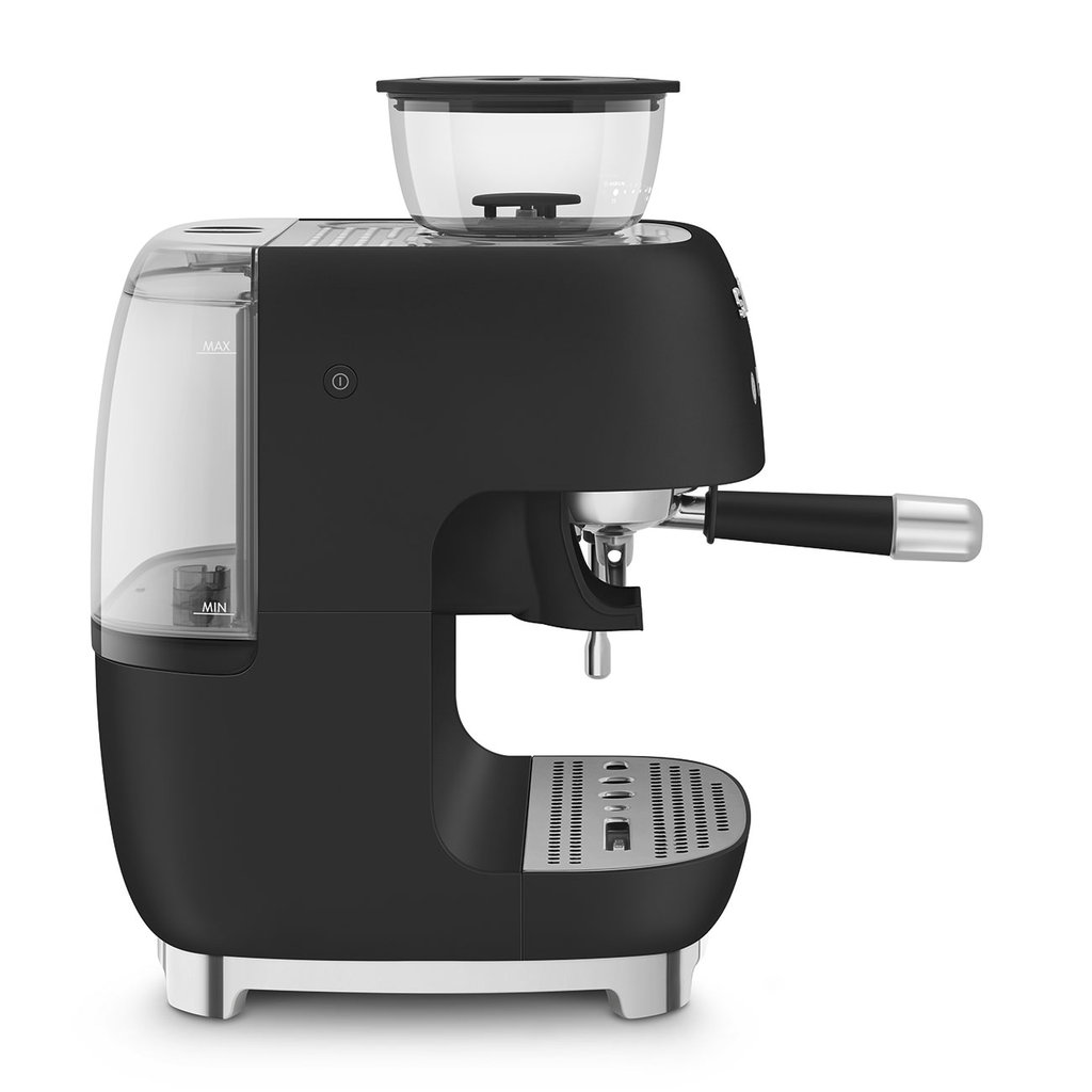 Автоматическая кофемашина SMEG EGF 03BLMEU - ракурс 3