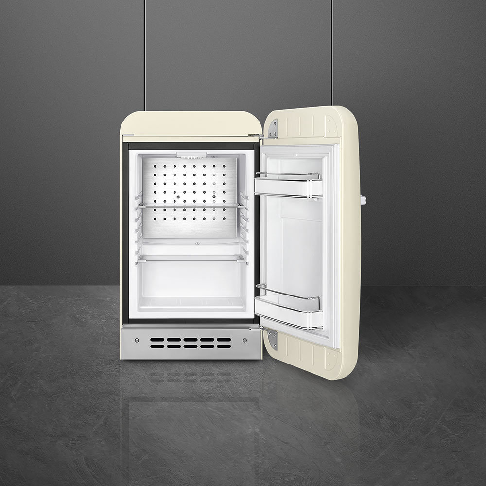 Холодильник SMEG FAB 5RCR6 - ракурс 2