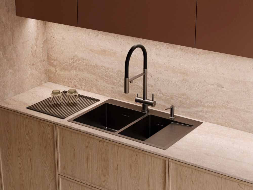 Смеситель для кухни OMOIKIRI Kanto-GM-BL (4994605) - ракурс 2
