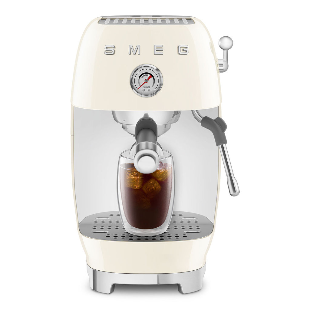 Рожковая кофеварка SMEG ECF 03CREU - ракурс 5