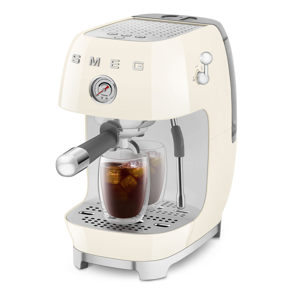 Рожковая кофеварка SMEG ECF 03CREU - ракурс 9