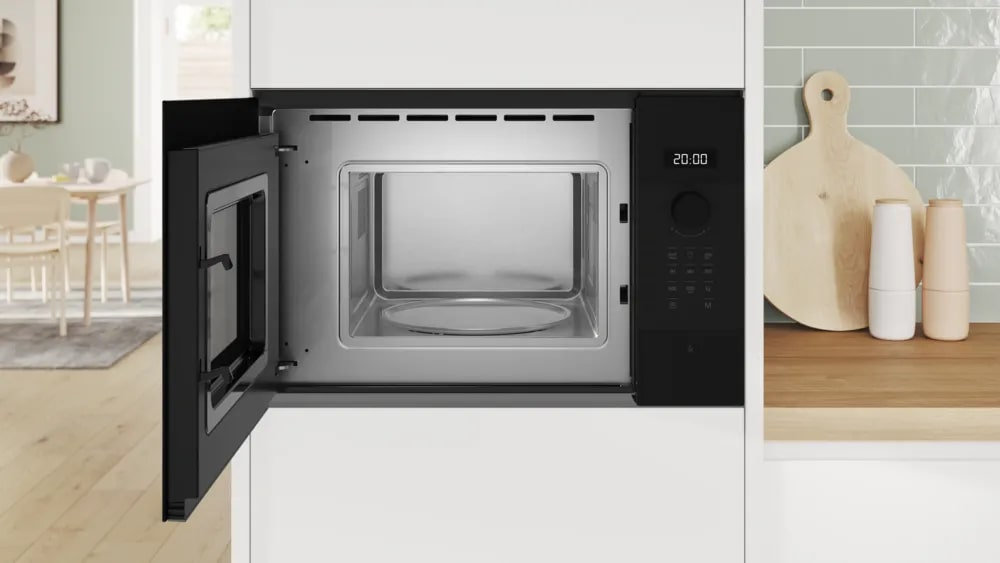 Встраиваемая микроволновая печь BOSCH BFL 524MB2 - ракурс 4