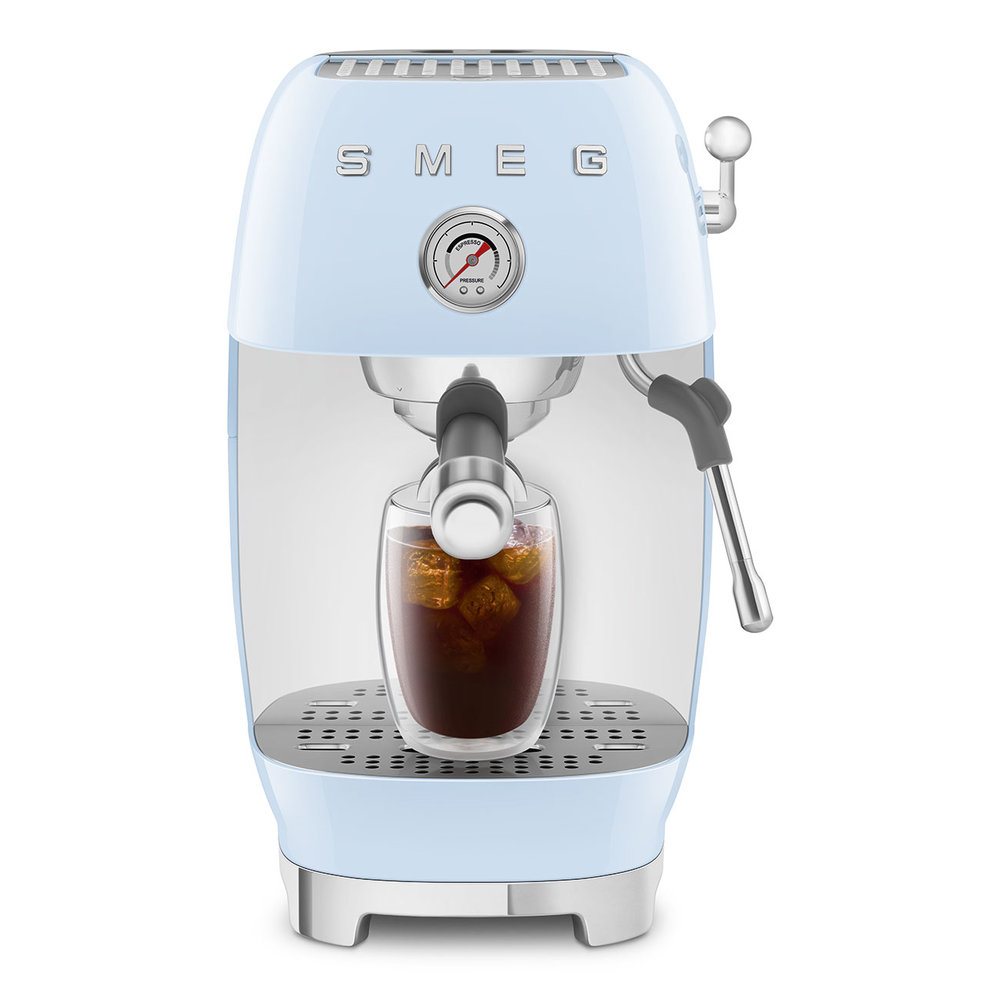 Рожковая кофеварка SMEG ECF 03PBEU - ракурс 5