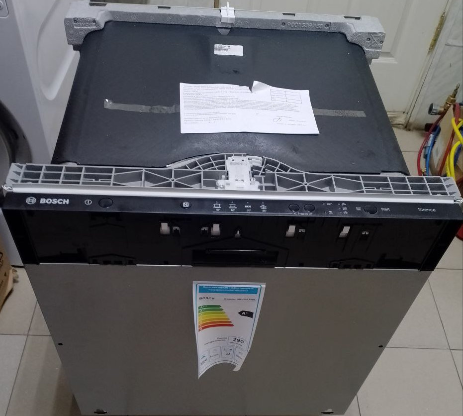Встраиваемая посудомоечная машина BOSCH SMV 24AX00K - ракурс 5