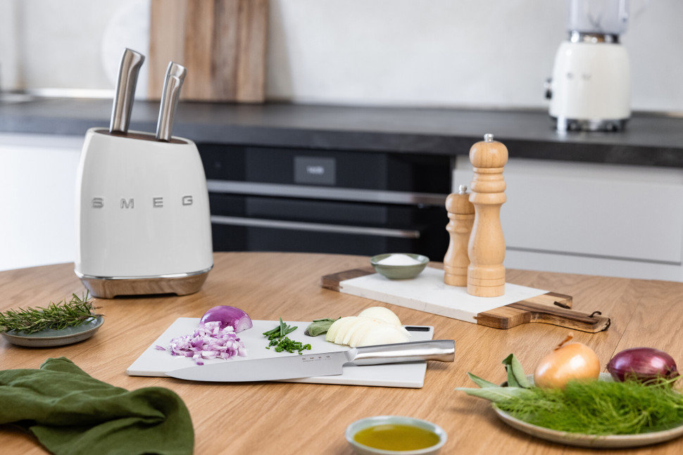 Нож SMEG KBSF 02WH - ракурс 8