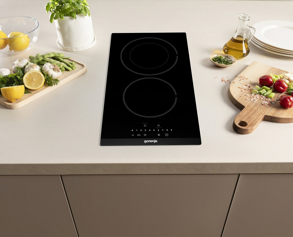 Электрическая варочная панель GORENJE ECS 322BCSCE - ракурс 8