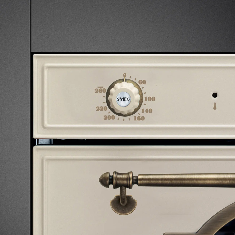Электрический духовой шкаф SMEG SFP 67C1TPO - ракурс 2