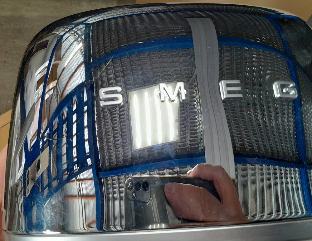 Тостер SMEG TSF 01SSEU - ракурс 3