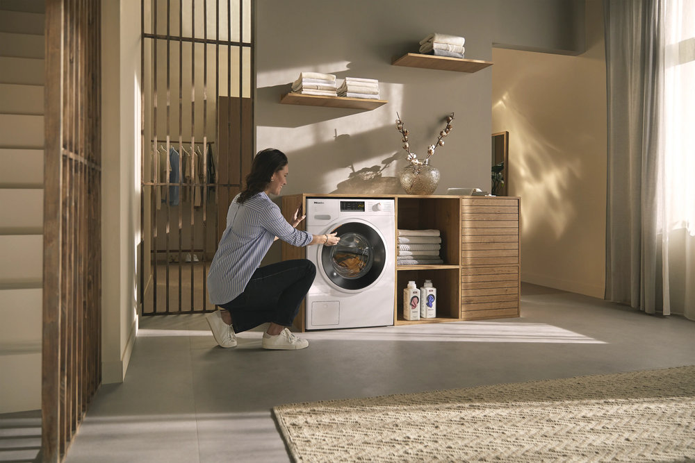 Полноразмерная стиральная машина MIELE WWA 120WCS White Edition - ракурс 4