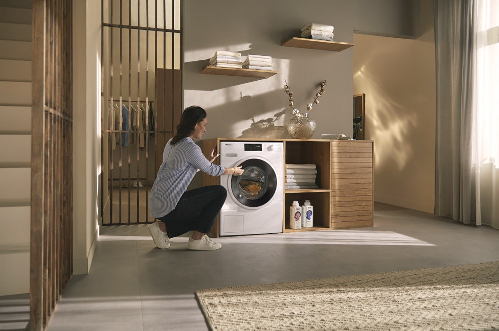 Полноразмерная стиральная машина MIELE WWD 380WCS White Edition - ракурс 5