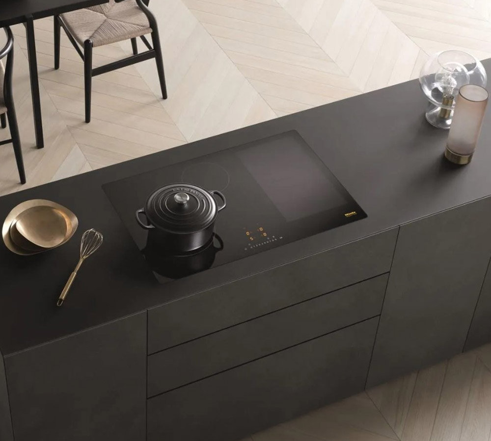 Индукционная варочная панель MIELE KM 7414 FX - ракурс 2
