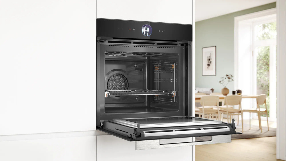 Электрический духовой шкаф BOSCH HMG 776NB1 - ракурс 5