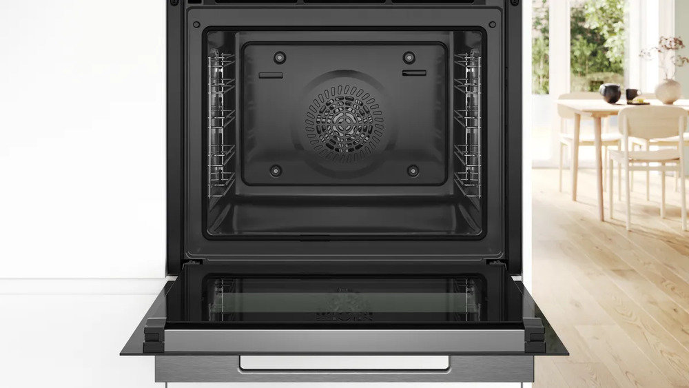 Электрический духовой шкаф BOSCH HBG 7741W1 - ракурс 4