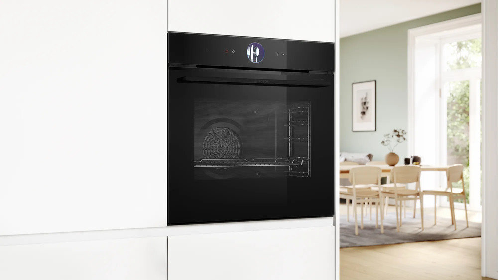 Электрический духовой шкаф BOSCH HBG 9763B1S - ракурс 6