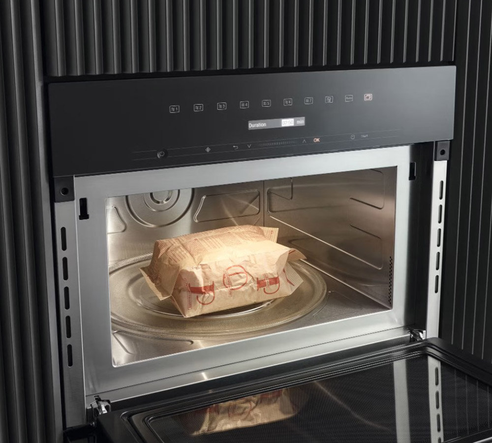 Встраиваемая микроволновая печь MIELE M 7244 TC CLST - ракурс 4