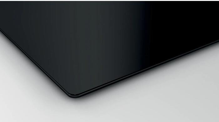 Индукционная варочная панель BOSCH PUE 611BB5E - ракурс 2