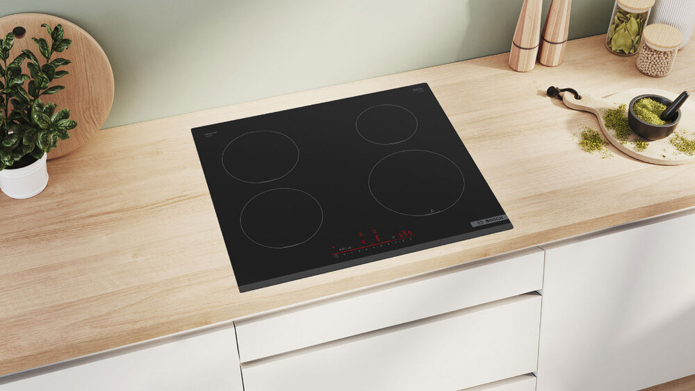 Индукционная варочная панель Bosch PIE 631HB1E - ракурс 3