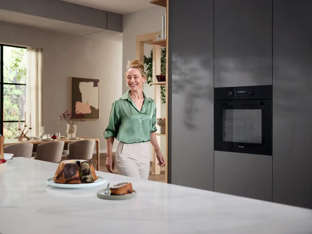 Электрический духовой шкаф MIELE H 2861 B OBSW - ракурс 3