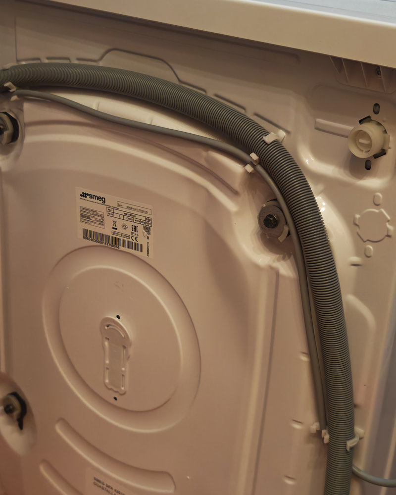 Узкая стиральная машина SMEG WM 3T60CRU - ракурс 2