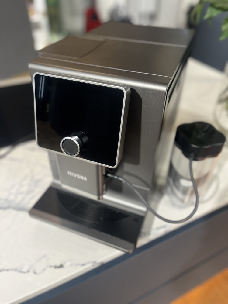 Автоматическая кофемашина NIVONA NICR 970 - ракурс 2