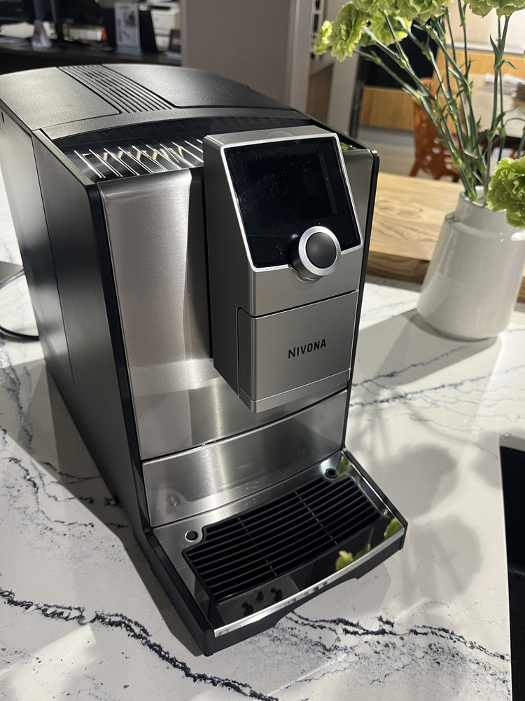 Автоматическая кофемашина NIVONA NICR 799 - ракурс 3