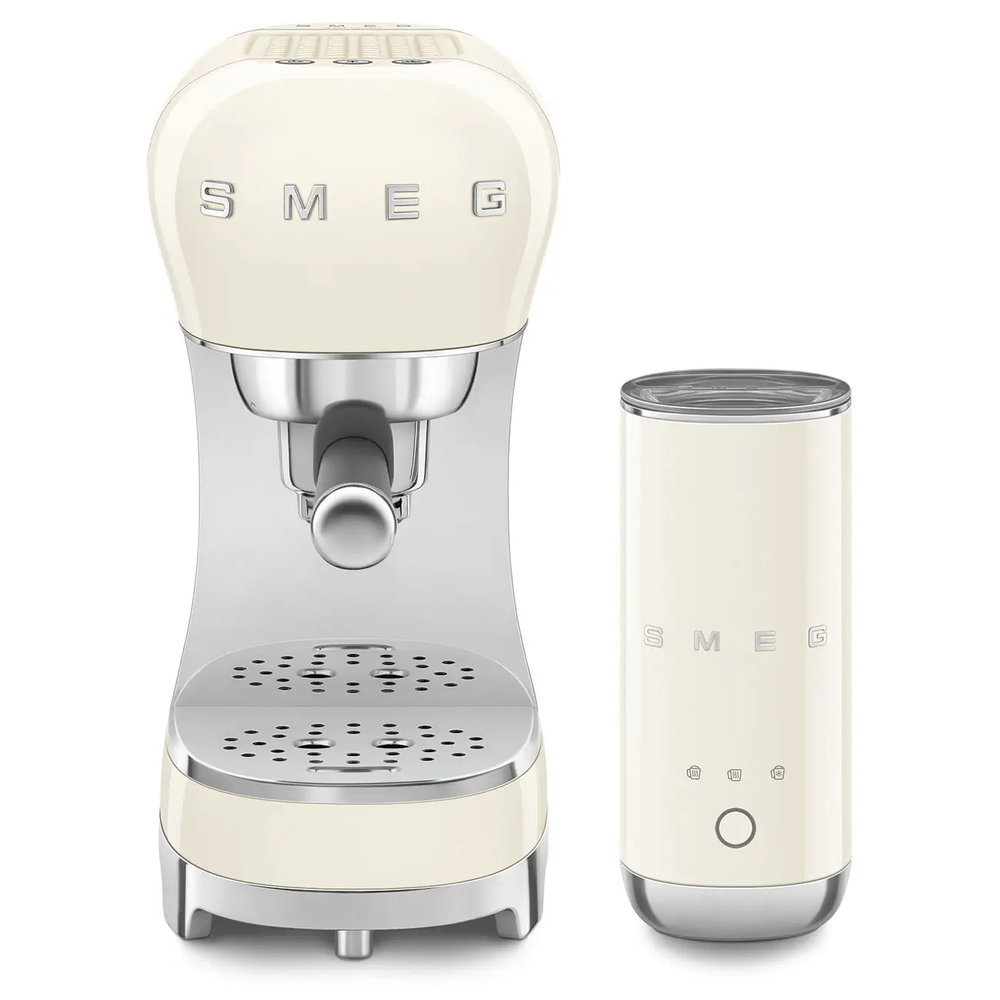 Рожковая кофеварка SMEG ECF 12CREU — ракурс 1 из 6