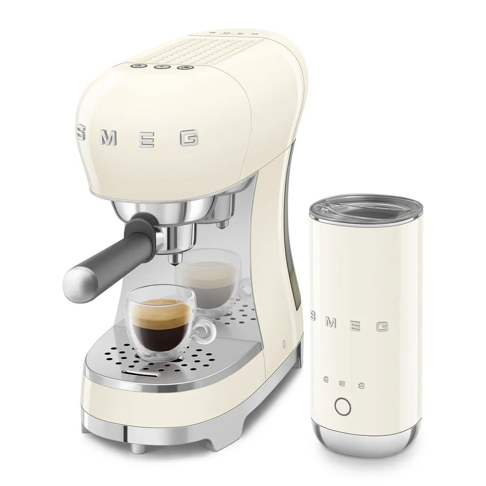 Рожковая кофеварка SMEG ECF 12CREU - ракурс 3