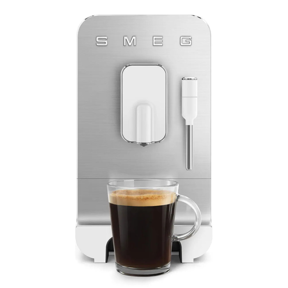 Автоматическая кофемашина SMEG BCC 12WHMEU - ракурс 3