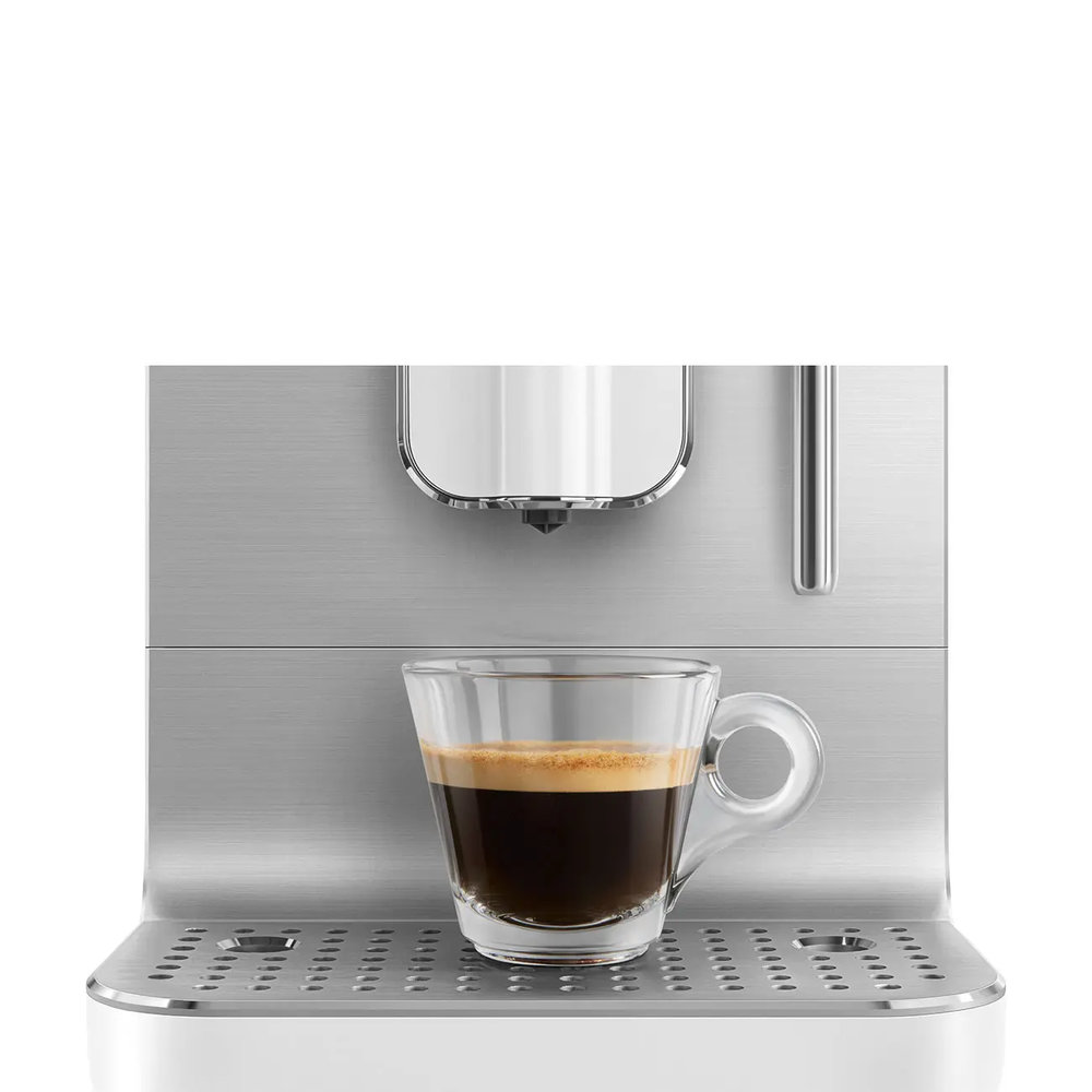 Автоматическая кофемашина SMEG BCC 12WHMEU - ракурс 4